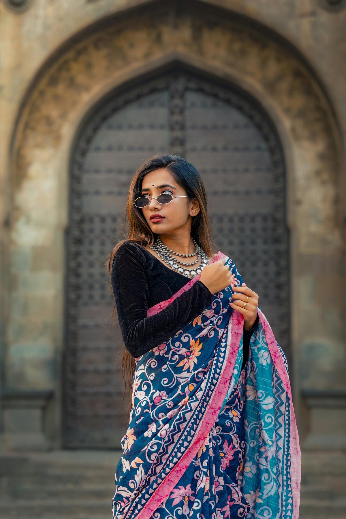 You’ll Regret Not Owning One: 5 Jaw-Dropping Banarasi Saree Looks That Turn Heads Instantly