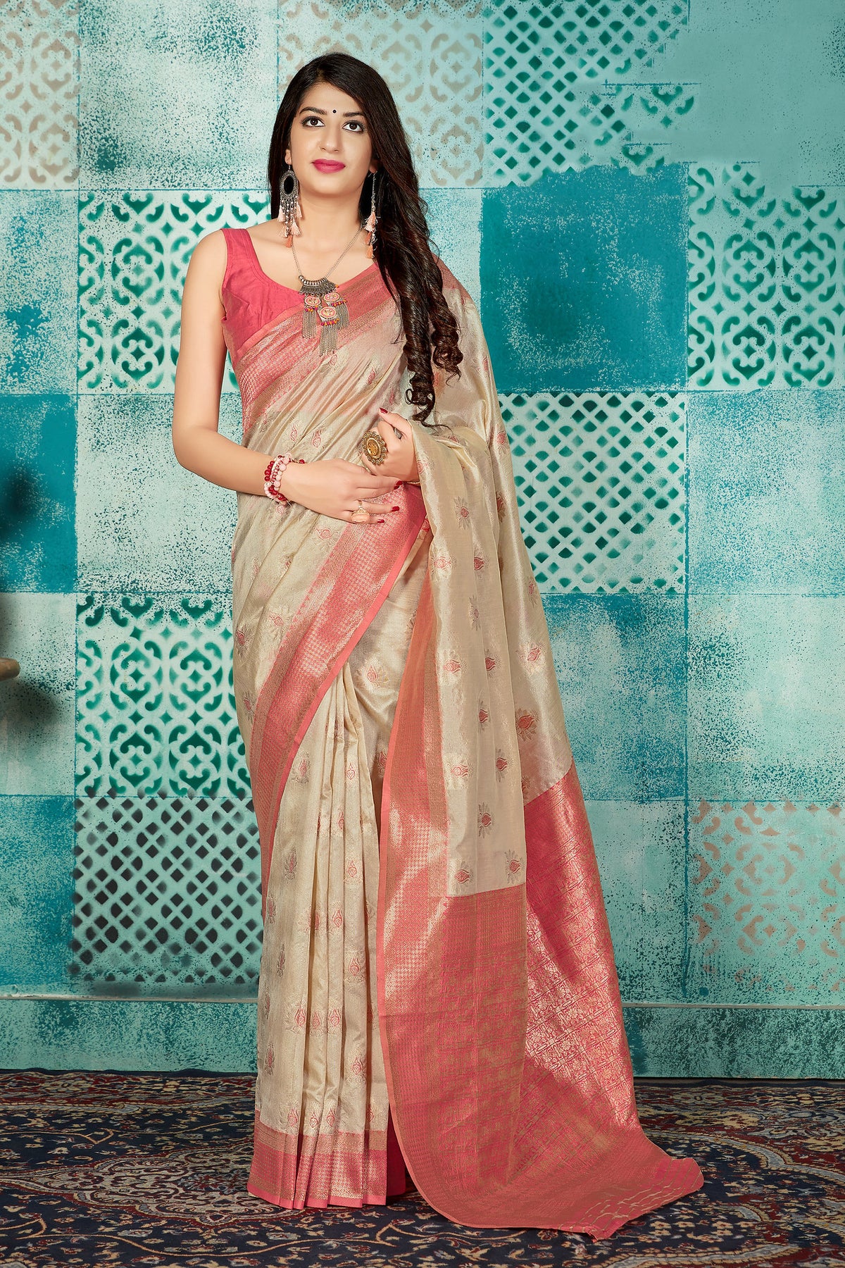 Banarasi Viraasat|Cream Saree with Dark Peach Blouse