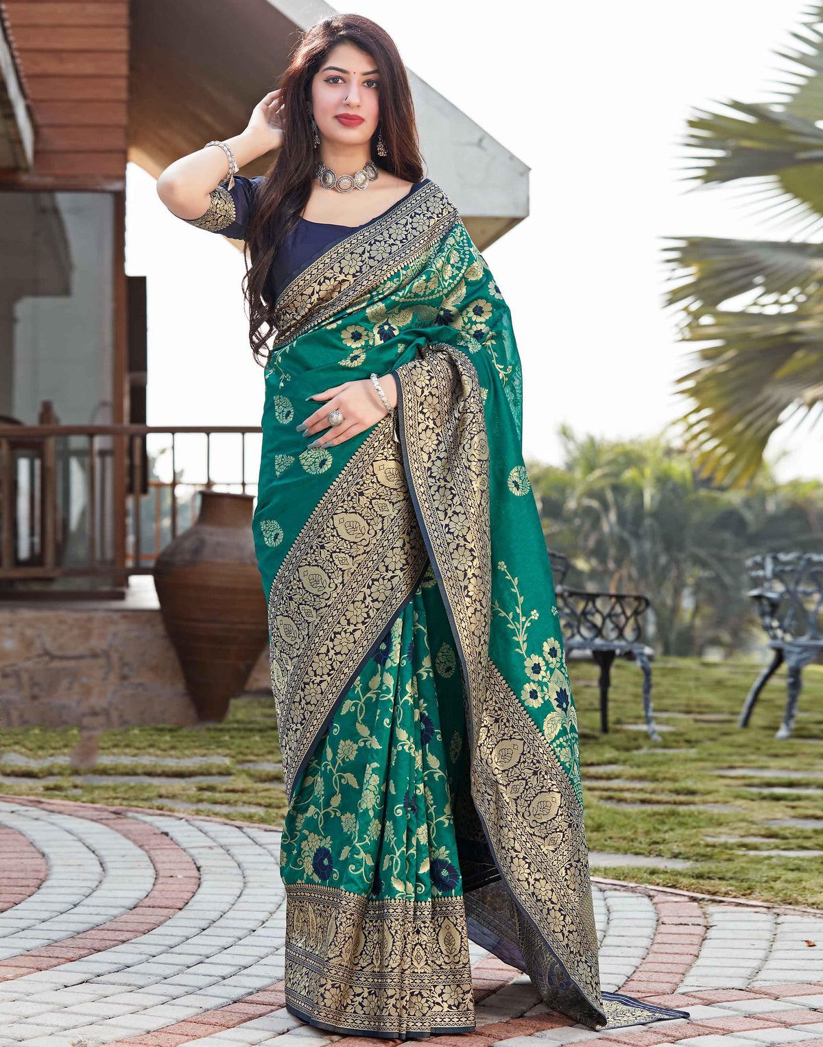 Vasundhara|Green Silk Jacquard Woven Saree with Blouse
